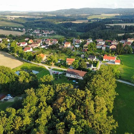 Zlatá Koruna 纳波莱兹拉克鲁恩旅馆酒店 外观 照片